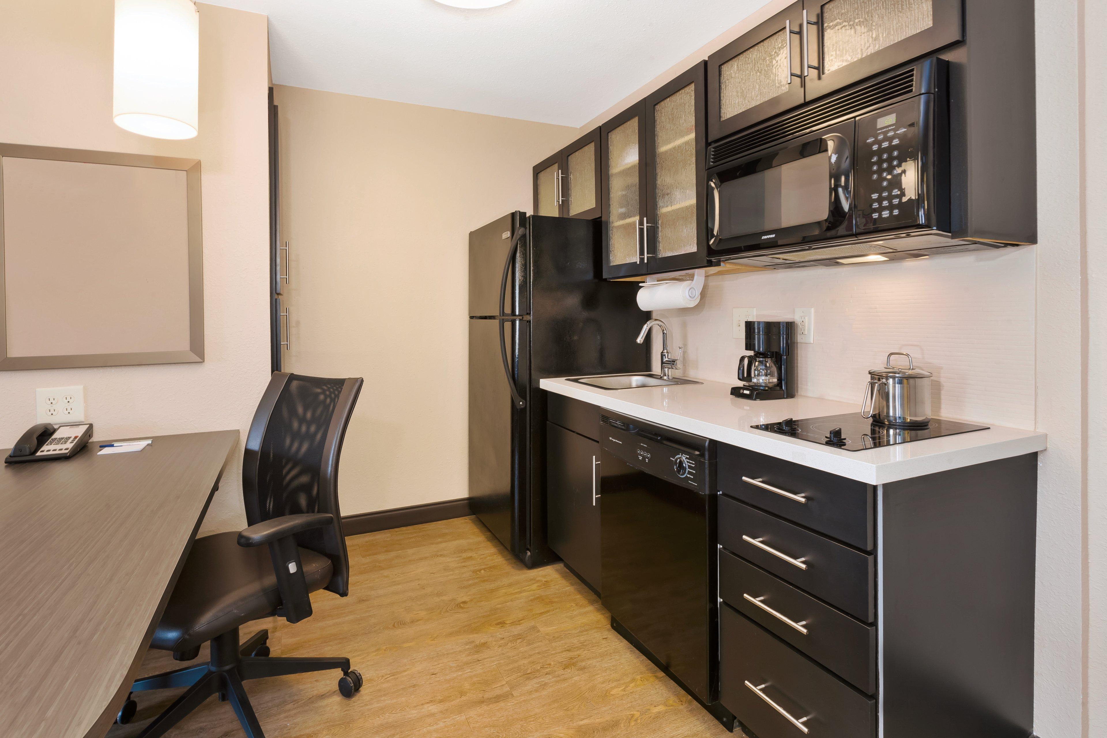 Candlewood Suites Rocky Mount By Ihg Экстерьер фото